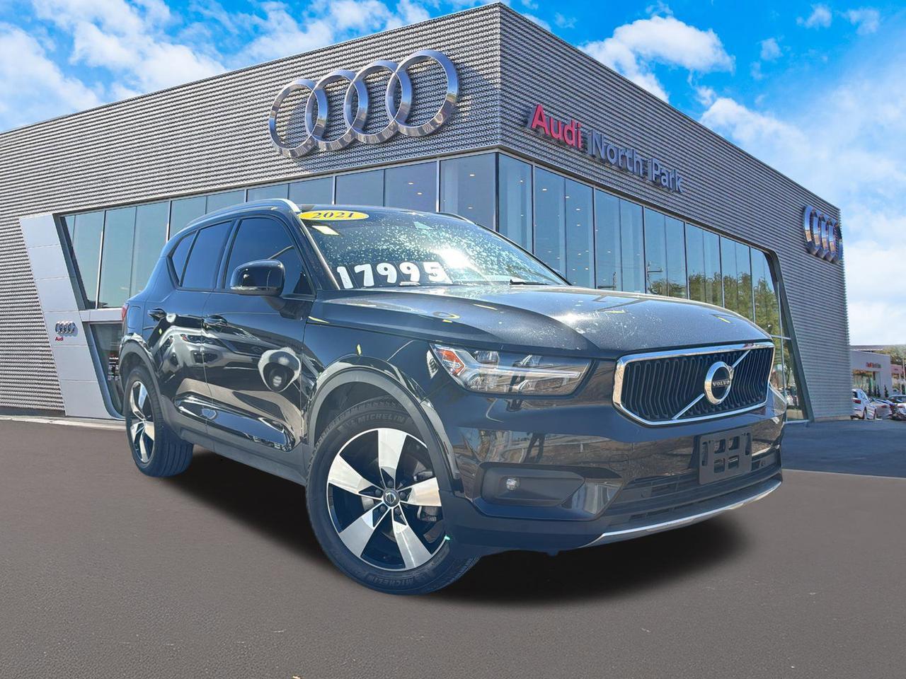 2021 Volvo XC40 Momentum