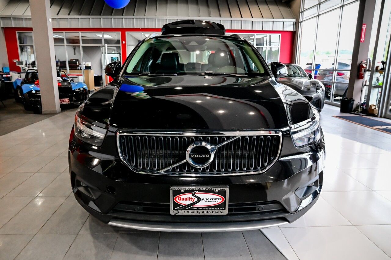 2021 Volvo XC40 Momentum