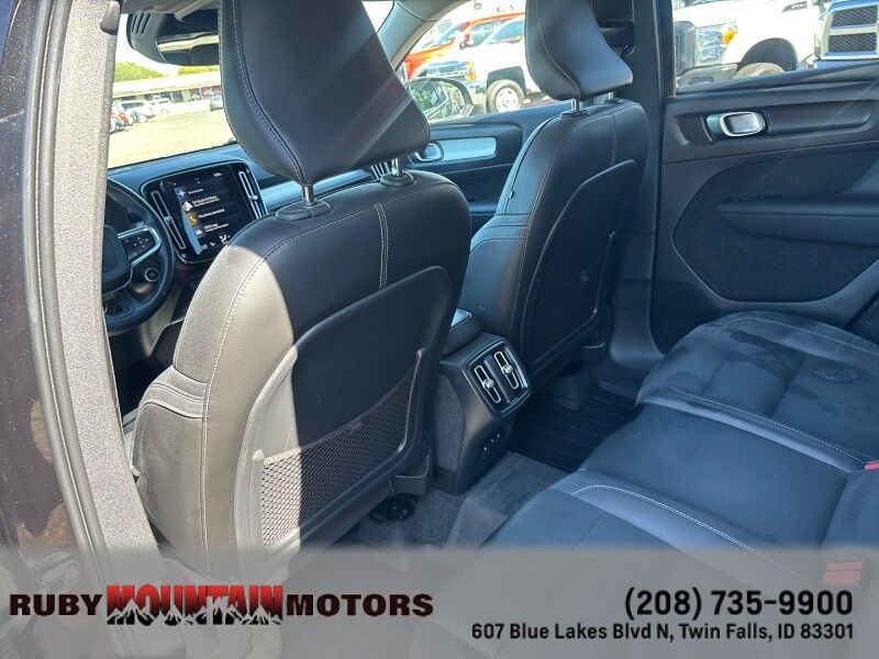 2021 Volvo XC40 Momentum Twin Falls ID
