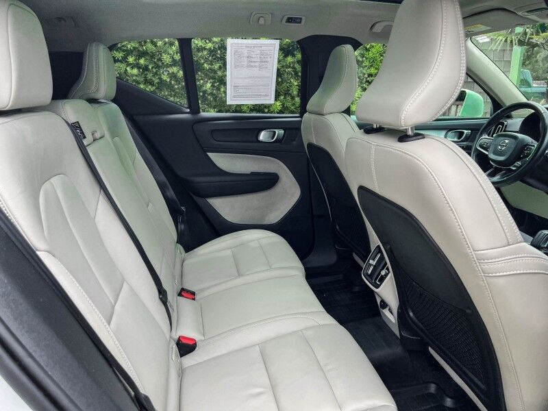 2021 Volvo XC40 Momentum Wilmington NC