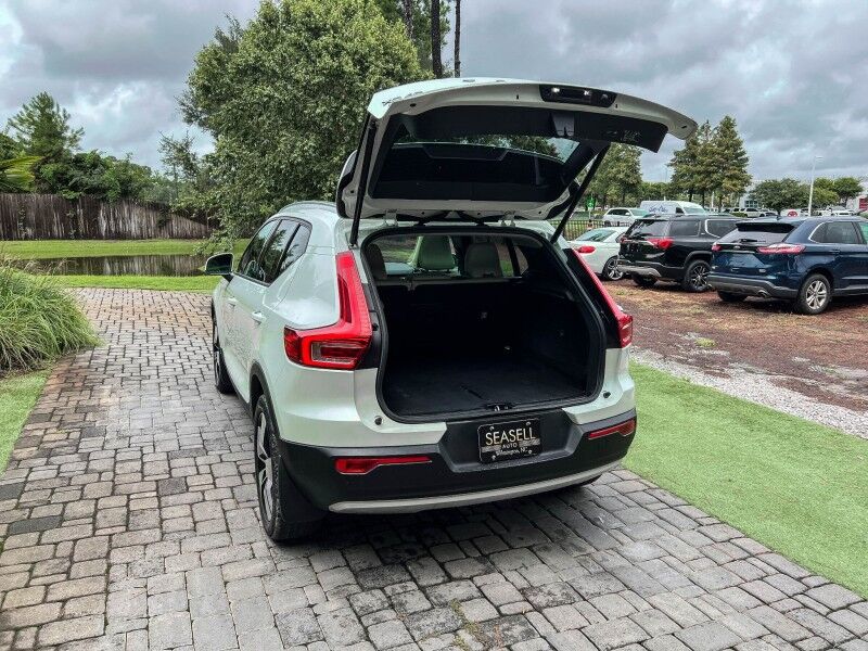 2021 Volvo XC40 Momentum Wilmington NC
