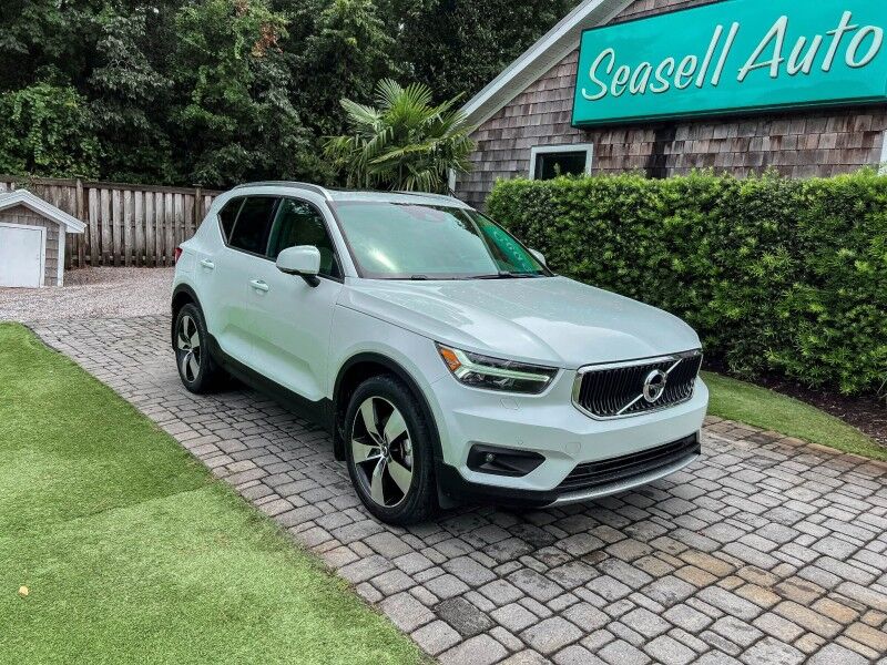 2021 Volvo XC40 Momentum Wilmington NC