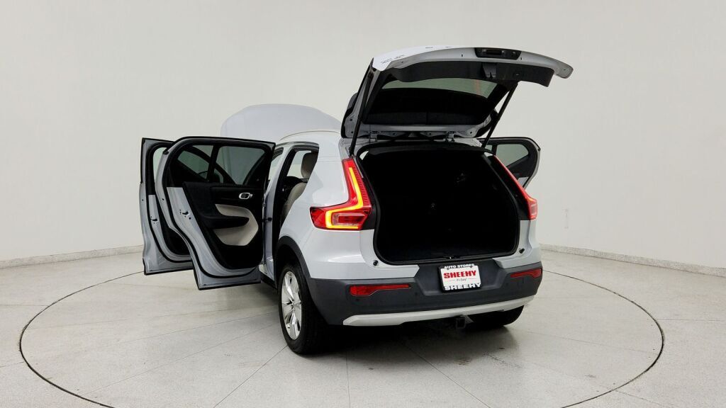 2021 Volvo XC40 Momentum Laurel MD