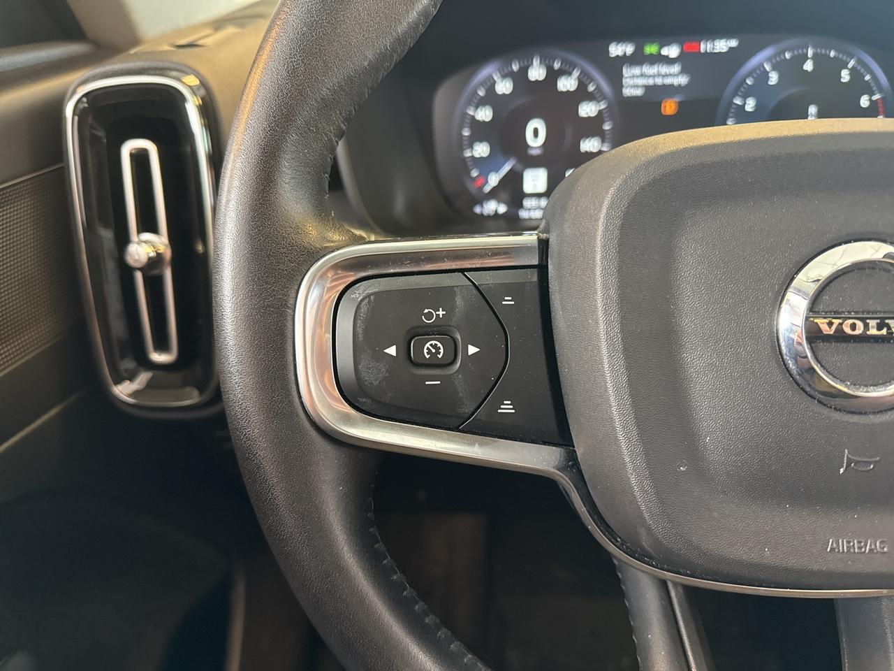 2021 Volvo XC40 Momentum Richmond VA