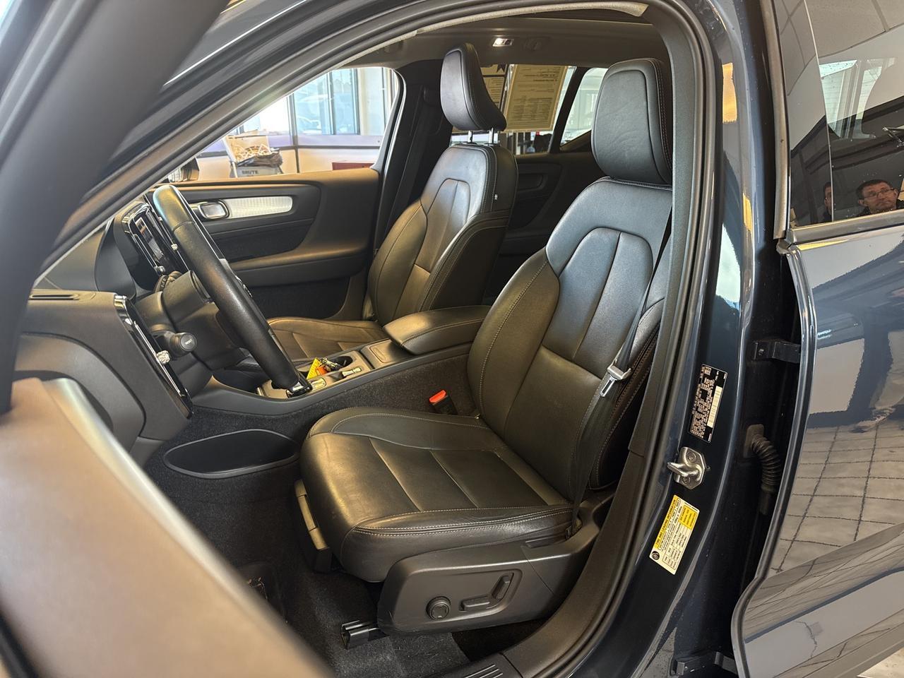 2021 Volvo XC40 Momentum Richmond VA