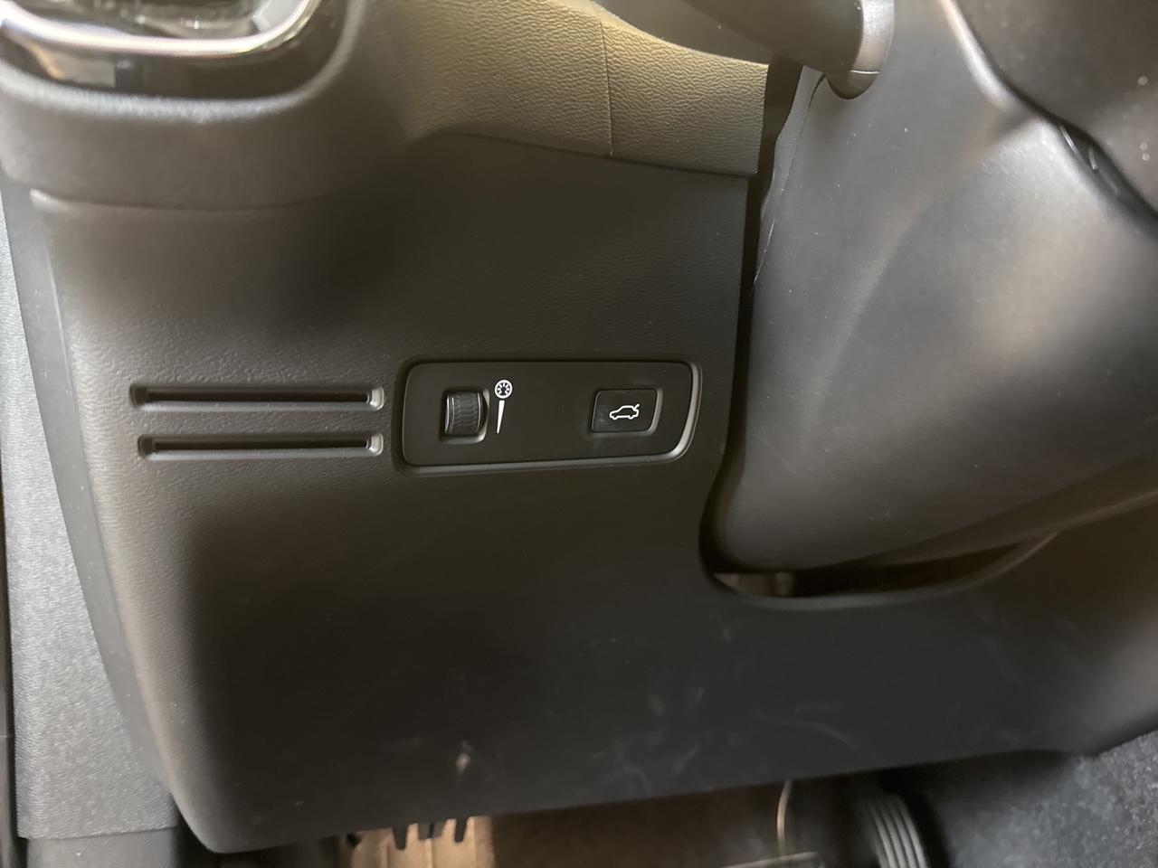 2021 Volvo XC40 Momentum Richmond VA