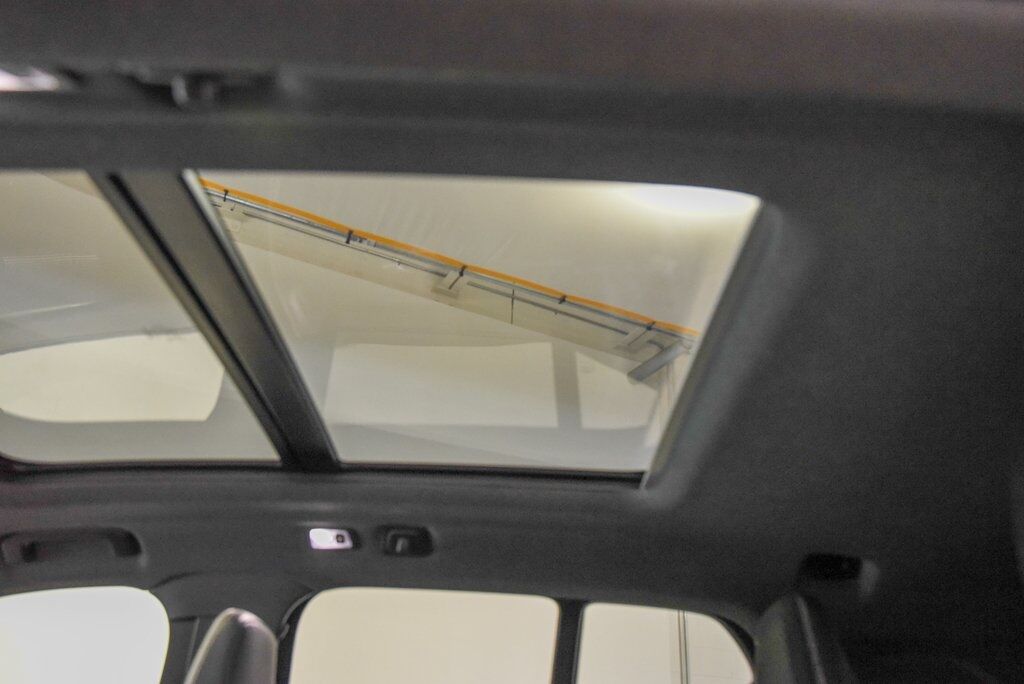 2021 Volvo XC40 R-Design Akron OH