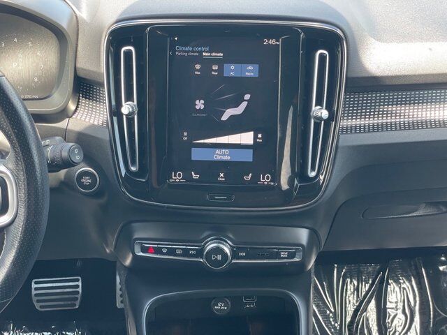 2021 Volvo XC40 R-Design Oak Ridge TN