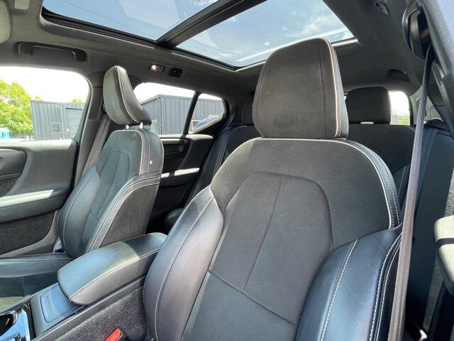 2021 Volvo XC40 R-Design Oak Ridge TN