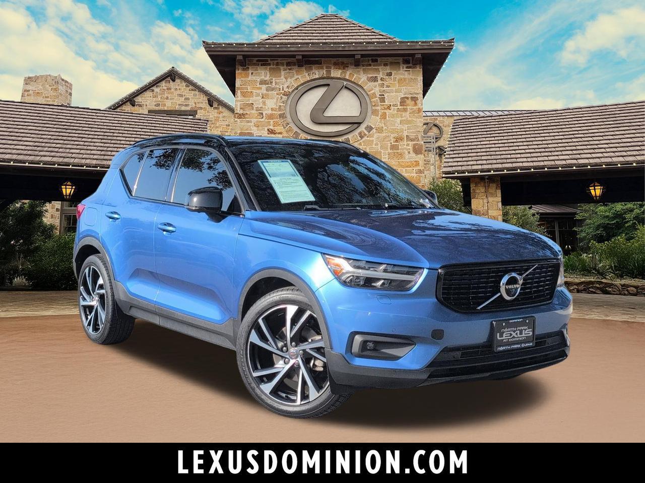 2021 Volvo XC40 R-Design