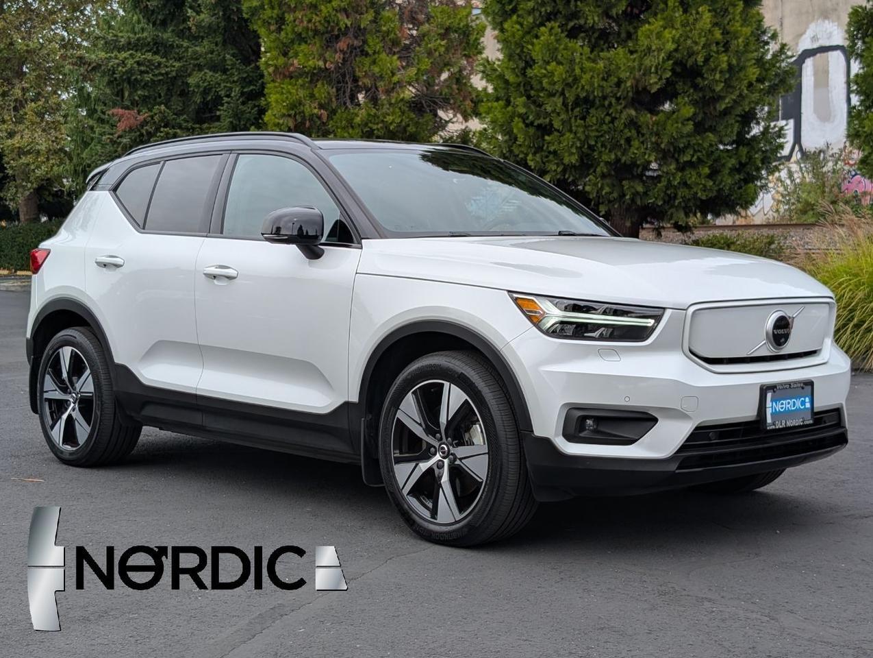 2021 Volvo XC40 Recharge P8 Twin Motor ULTIMATE | Harman Kardon, Pilot Assist, Climate *