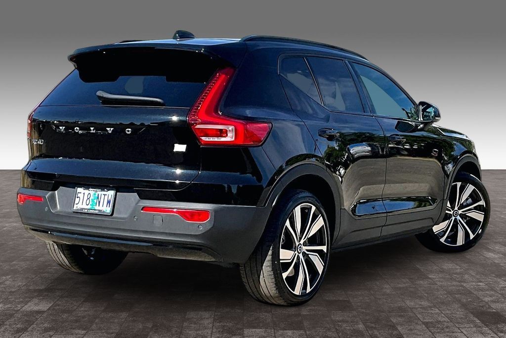 2021 Volvo XC40 Recharge Pure Electric P8 OR