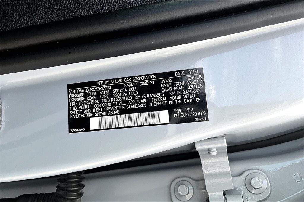 2021 Volvo XC40 Recharge Pure Electric P8 OR