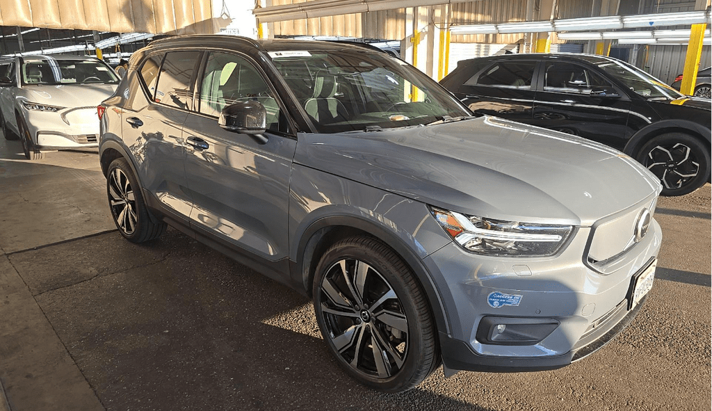 2021 Volvo XC40 Recharge Pure Electric P8