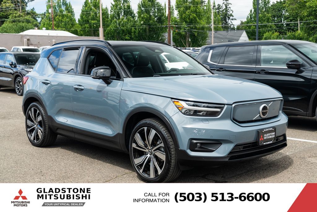 2021 Volvo XC40 Recharge Pure Electric P8