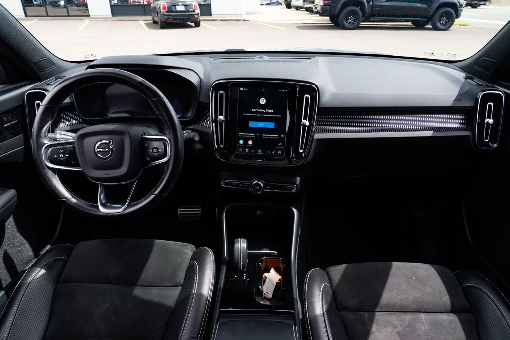 2021 Volvo XC40 Recharge Pure Electric P8 Milwaukie OR