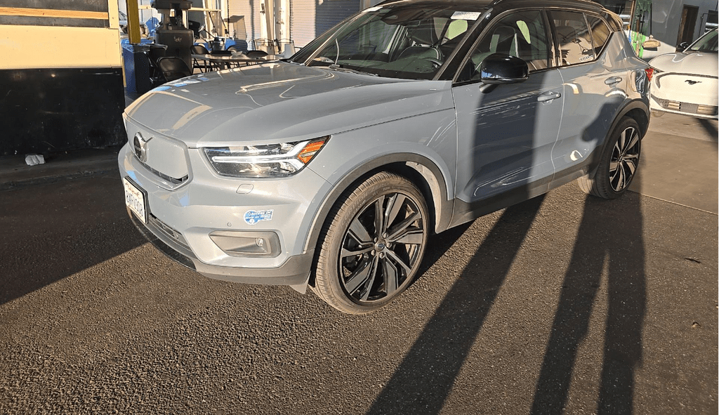 2021 Volvo XC40 Recharge Pure Electric P8 Milwaukie OR