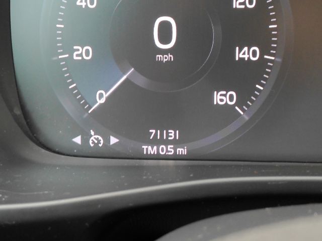 2021 Volvo XC40 T4 Momentum Plano TX