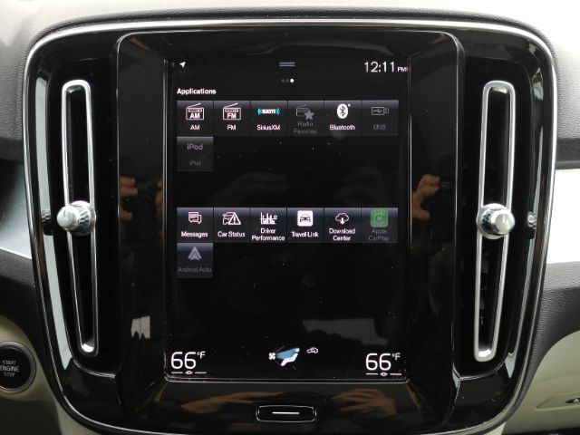 2021 Volvo XC40 T4 Momentum Plano TX