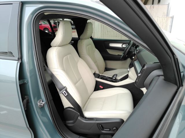 2021 Volvo XC40 T4 Momentum Plano TX