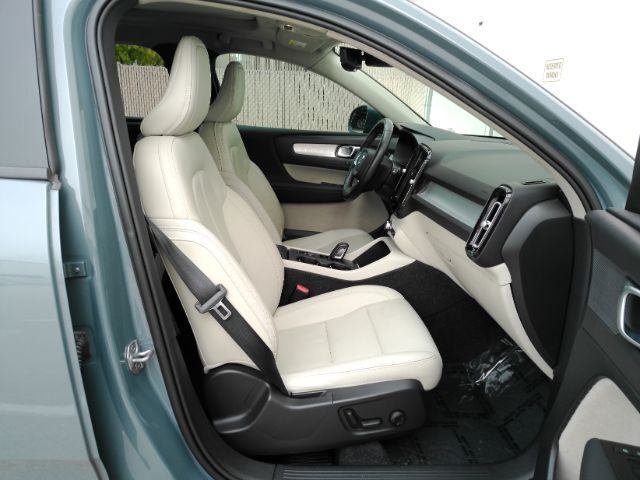 2021 Volvo XC40 T4 Momentum Plano TX