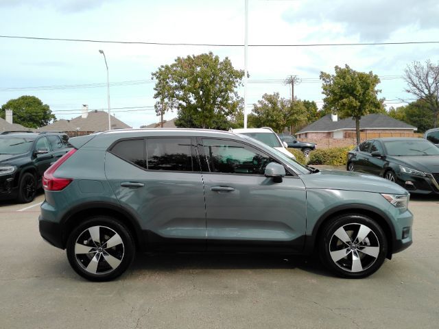 2021 Volvo XC40 T4 Momentum Plano TX