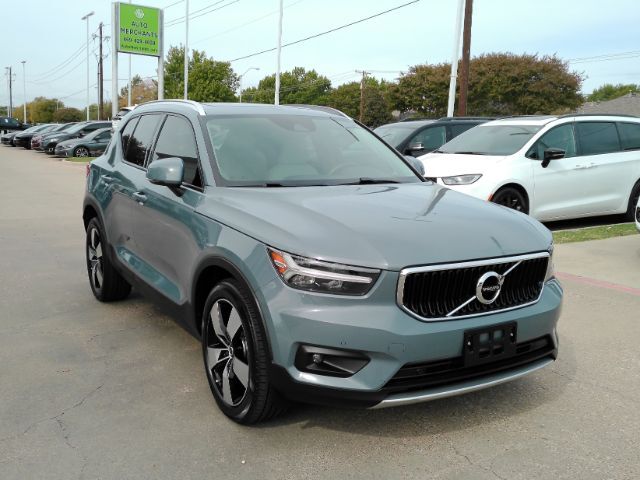 2021 Volvo XC40 T4 Momentum Plano TX