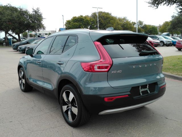 2021 Volvo XC40 T4 Momentum Plano TX
