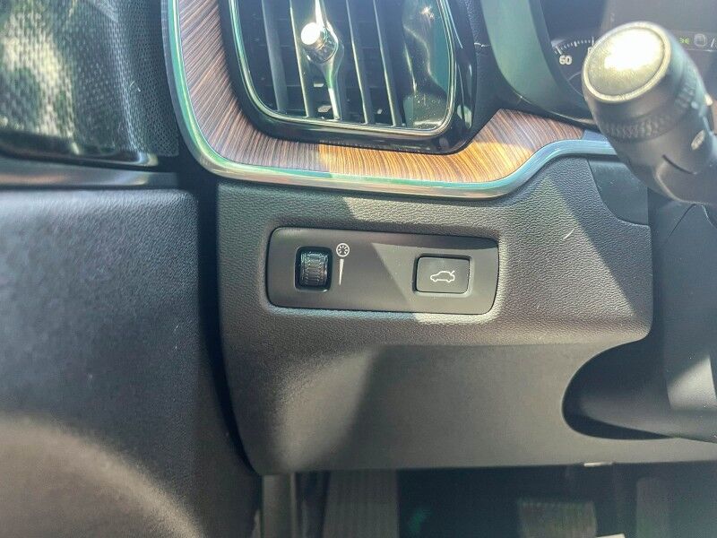 2021 Volvo XC60 Inscription Wilmington NC