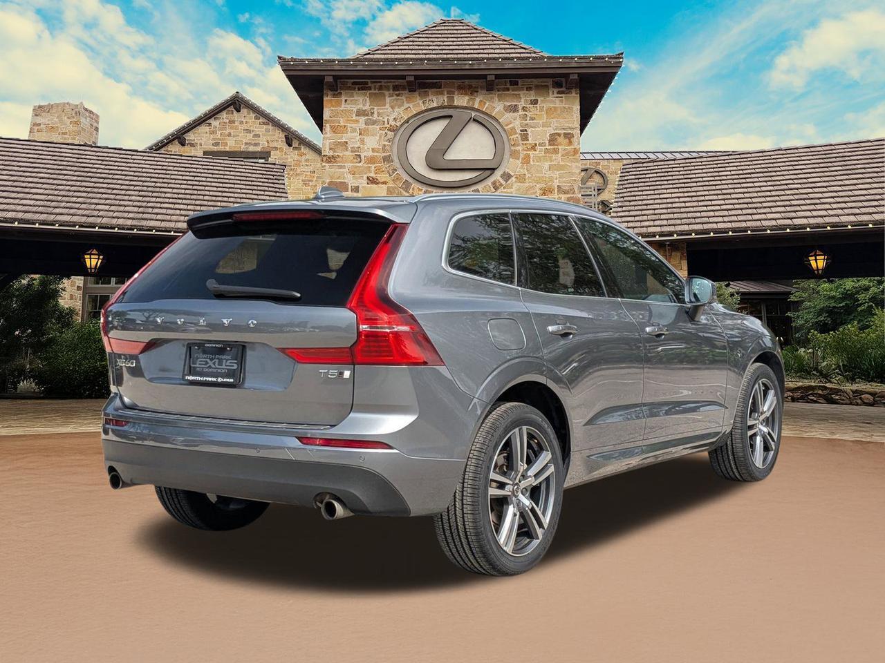 2021 Volvo XC60 Momentum