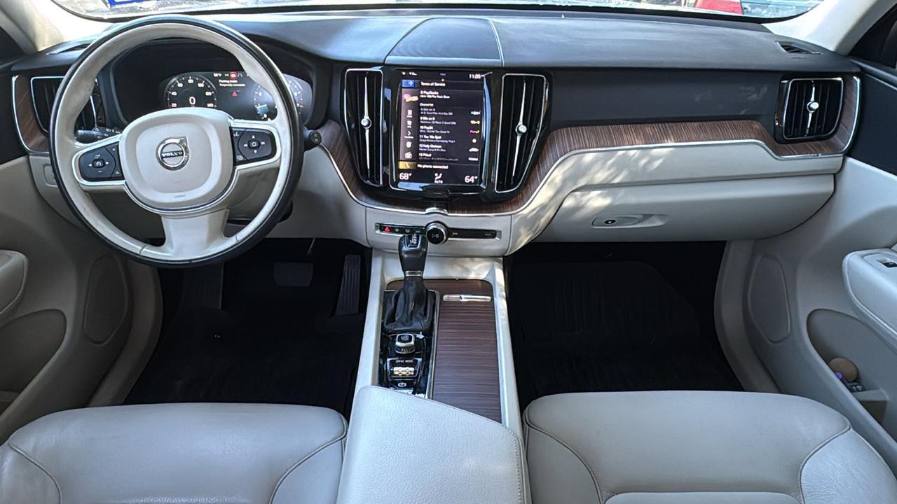 2021 Volvo XC60 Momentum  Selma TX