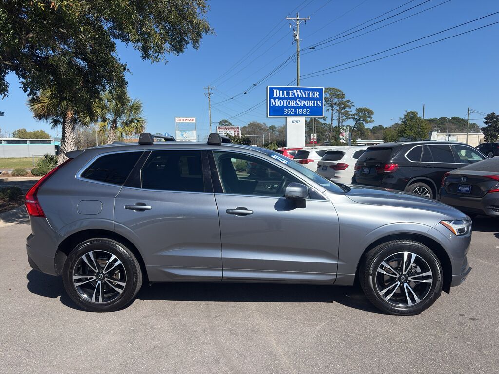 2021 Volvo XC60 Momentum