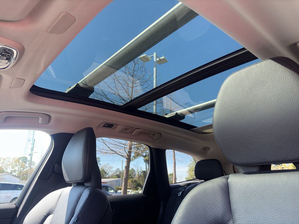 2021 Volvo XC60 Momentum Wilmington NC