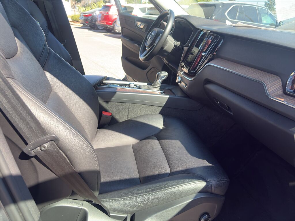 2021 Volvo XC60 Momentum Wilmington NC