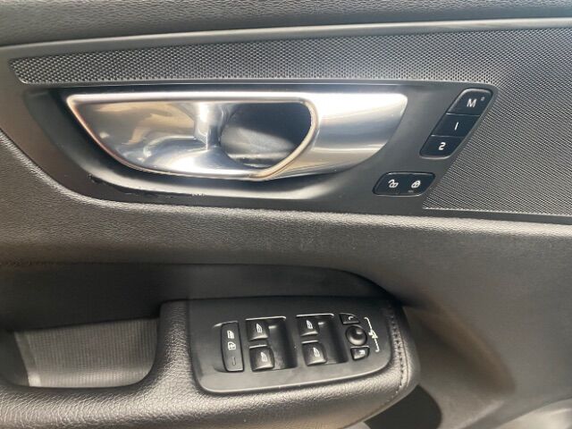 2021 Volvo XC60 Recharge Plug-In Hybrid T8 Inscription Expression Charlotte NC