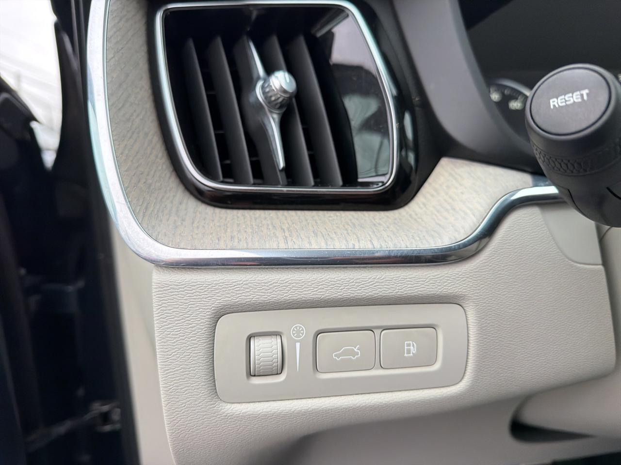 2021 Volvo XC60 Recharge Plug-In Hybrid T8 Inscription Gaithersburg MD