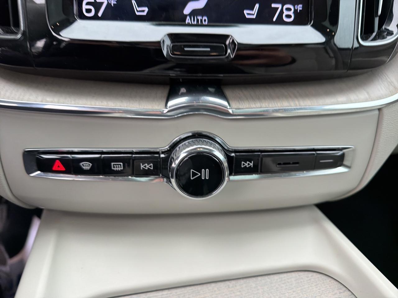 2021 Volvo XC60 Recharge Plug-In Hybrid T8 Inscription Gaithersburg MD