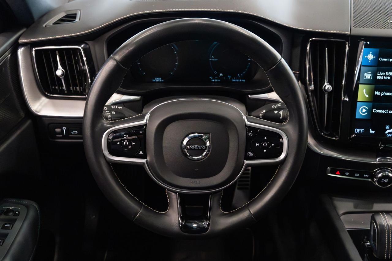 2021 Volvo XC60 Recharge Plug-In Hybrid T8 R-Design Gladstone OR