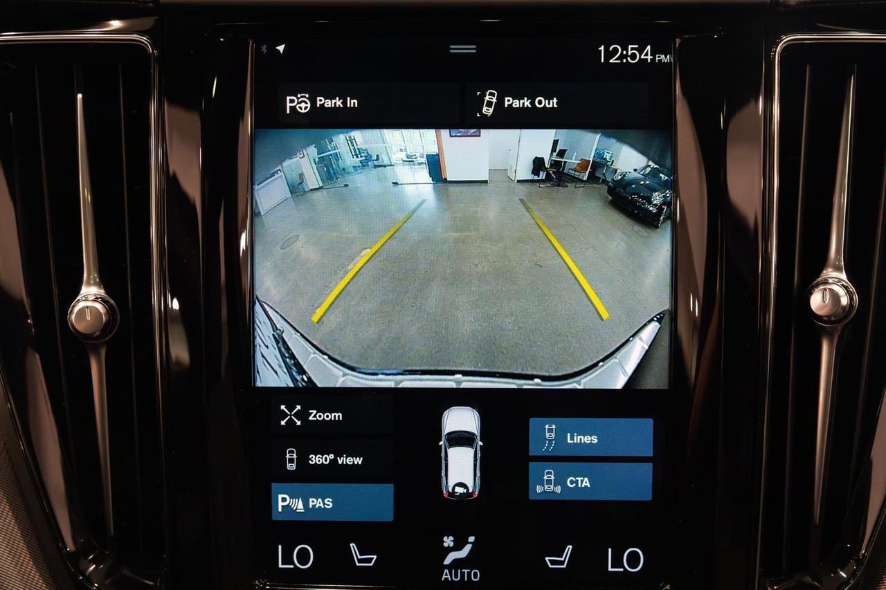 2021 Volvo XC60 Recharge Plug-In Hybrid T8 R-Design Gladstone OR