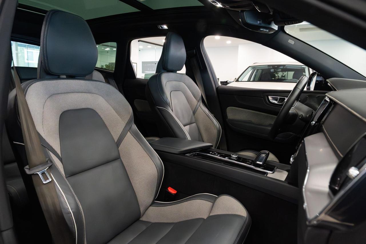 2021 Volvo XC60 Recharge Plug-In Hybrid T8 R-Design Gladstone OR