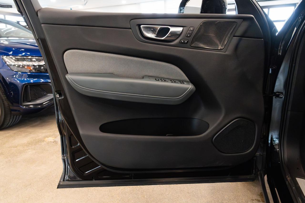 2021 Volvo XC60 Recharge Plug-In Hybrid T8 R-Design Gladstone OR