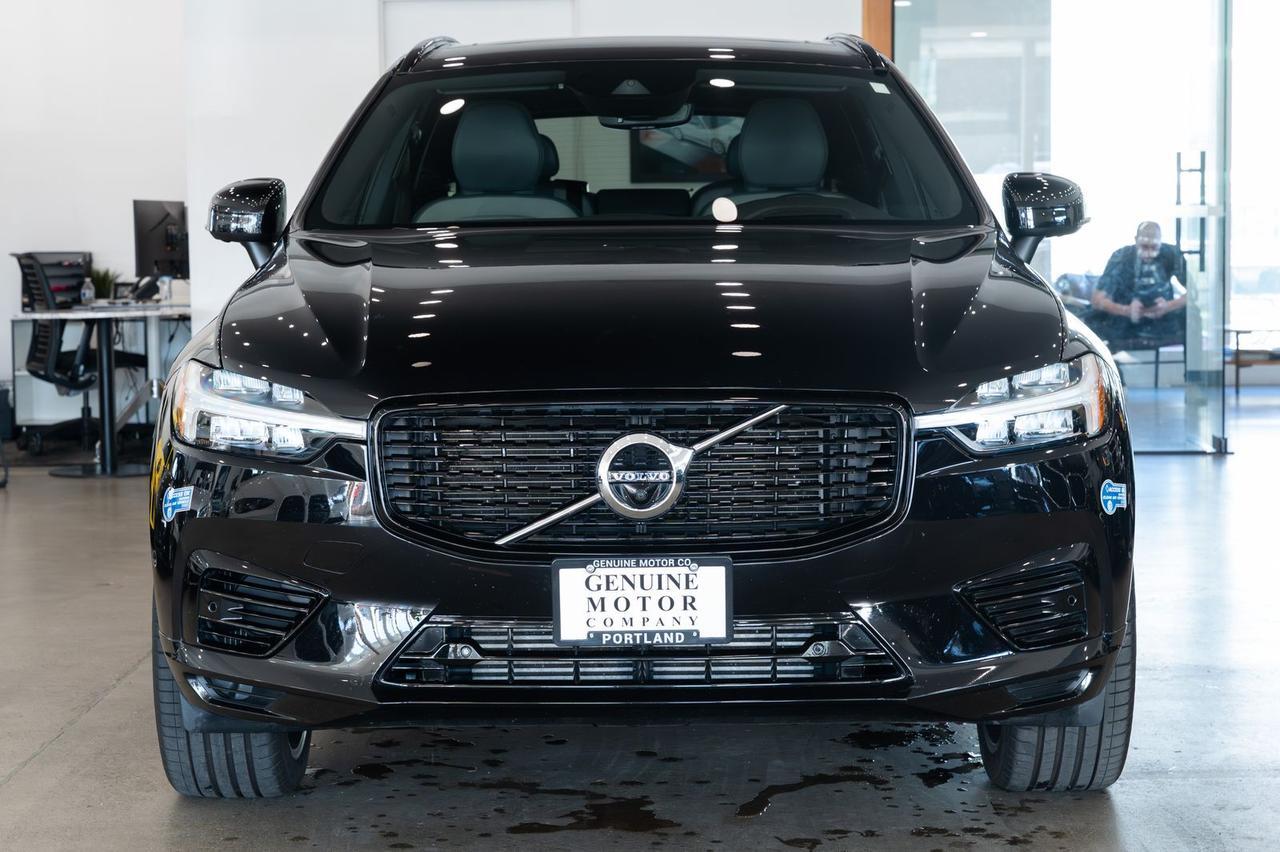 2021 Volvo XC60 Recharge Plug-In Hybrid T8 R-Design