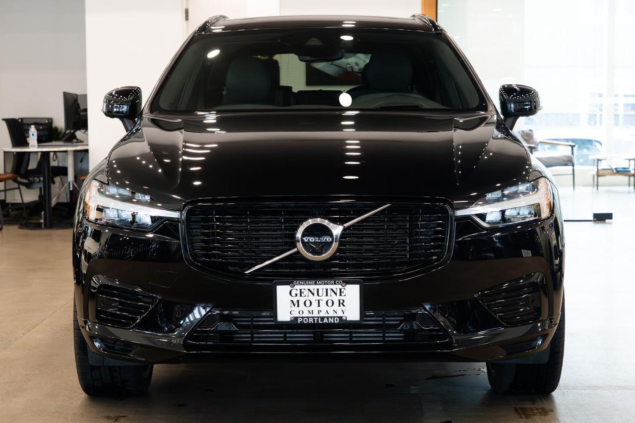 2021 Volvo XC60 Recharge Plug-In Hybrid T8 R-Design