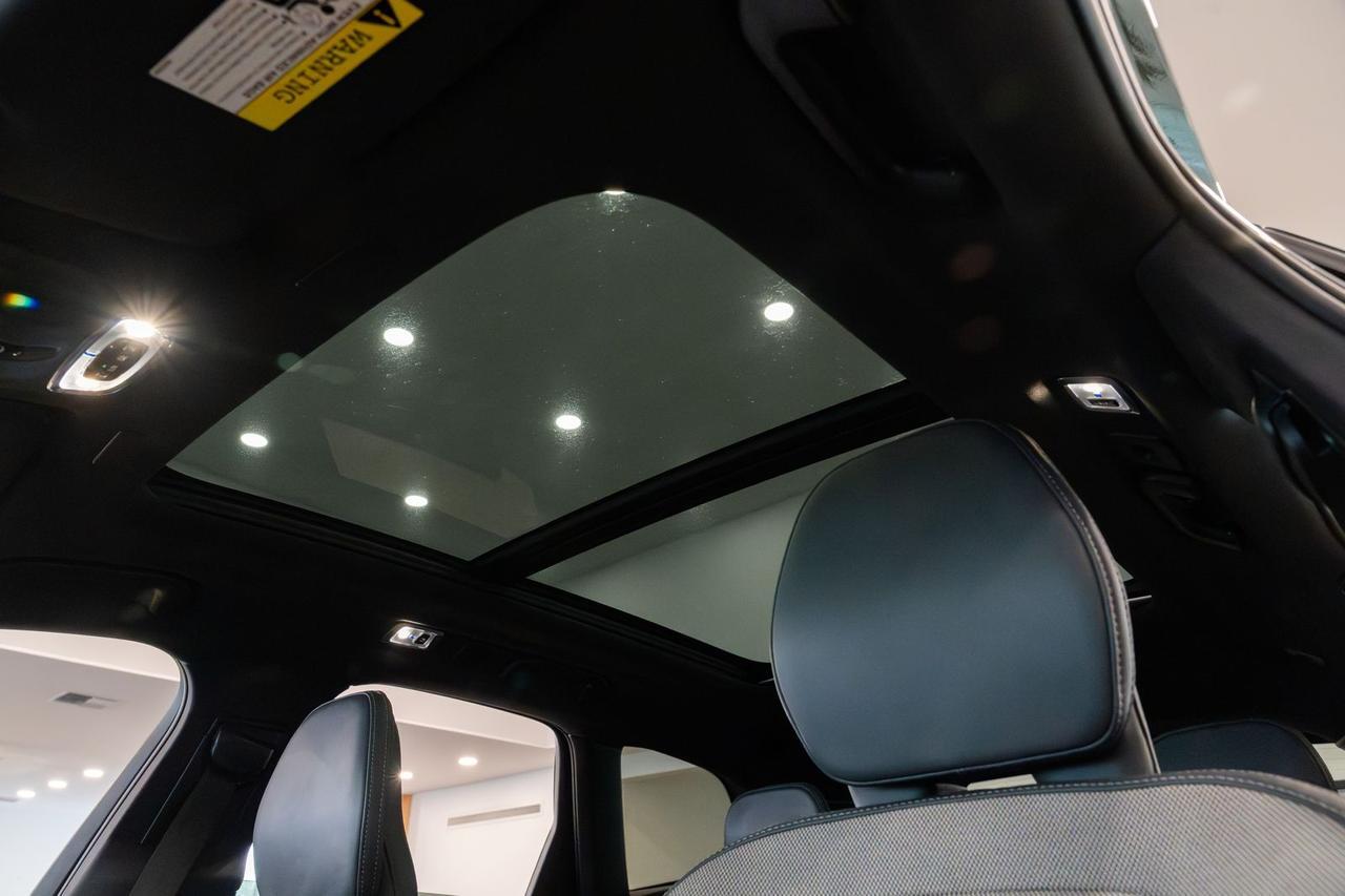 2021 Volvo XC60 Recharge Plug-In Hybrid T8 R-Design Gladstone OR