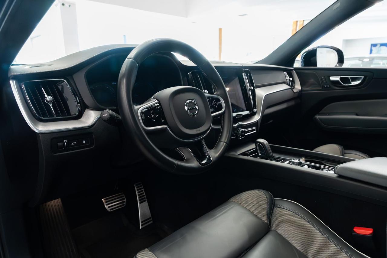 2021 Volvo XC60 Recharge Plug-In Hybrid T8 R-Design Gladstone OR