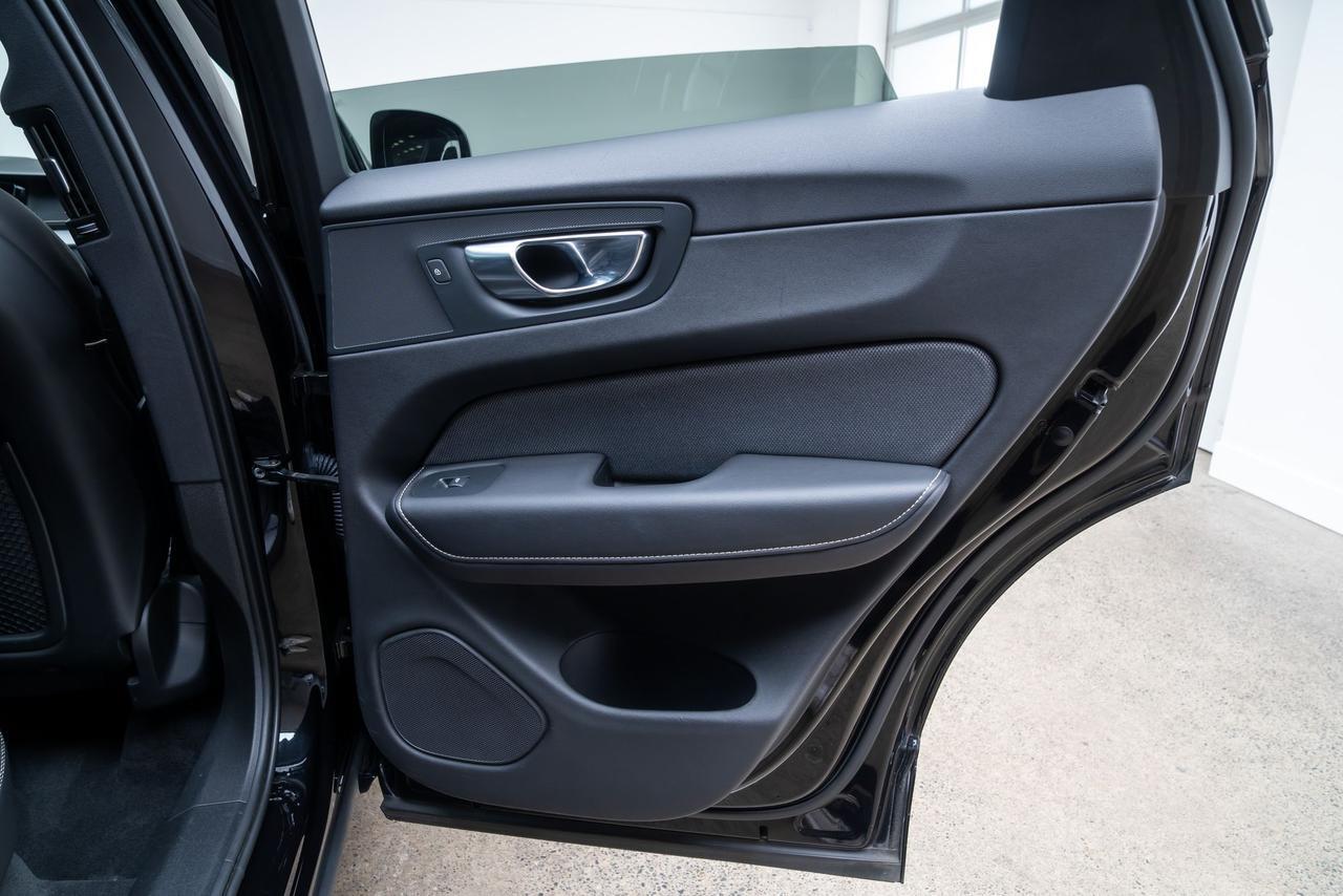 2021 Volvo XC60 Recharge Plug-In Hybrid T8 R-Design Polestar Optimization Head-Up Display Portland OR
