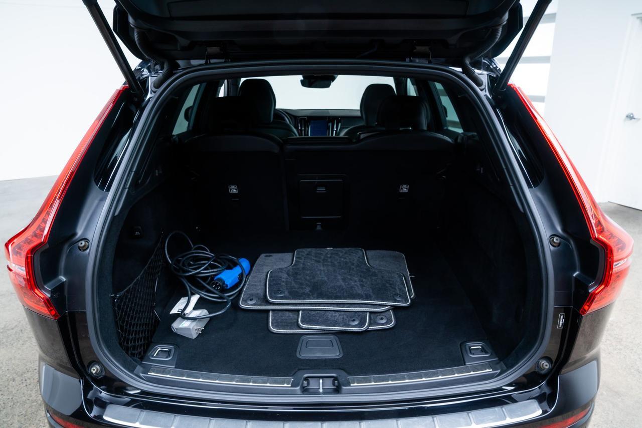 2021 Volvo XC60 Recharge Plug-In Hybrid T8 R-Design Polestar Optimization Head-Up Display Portland OR
