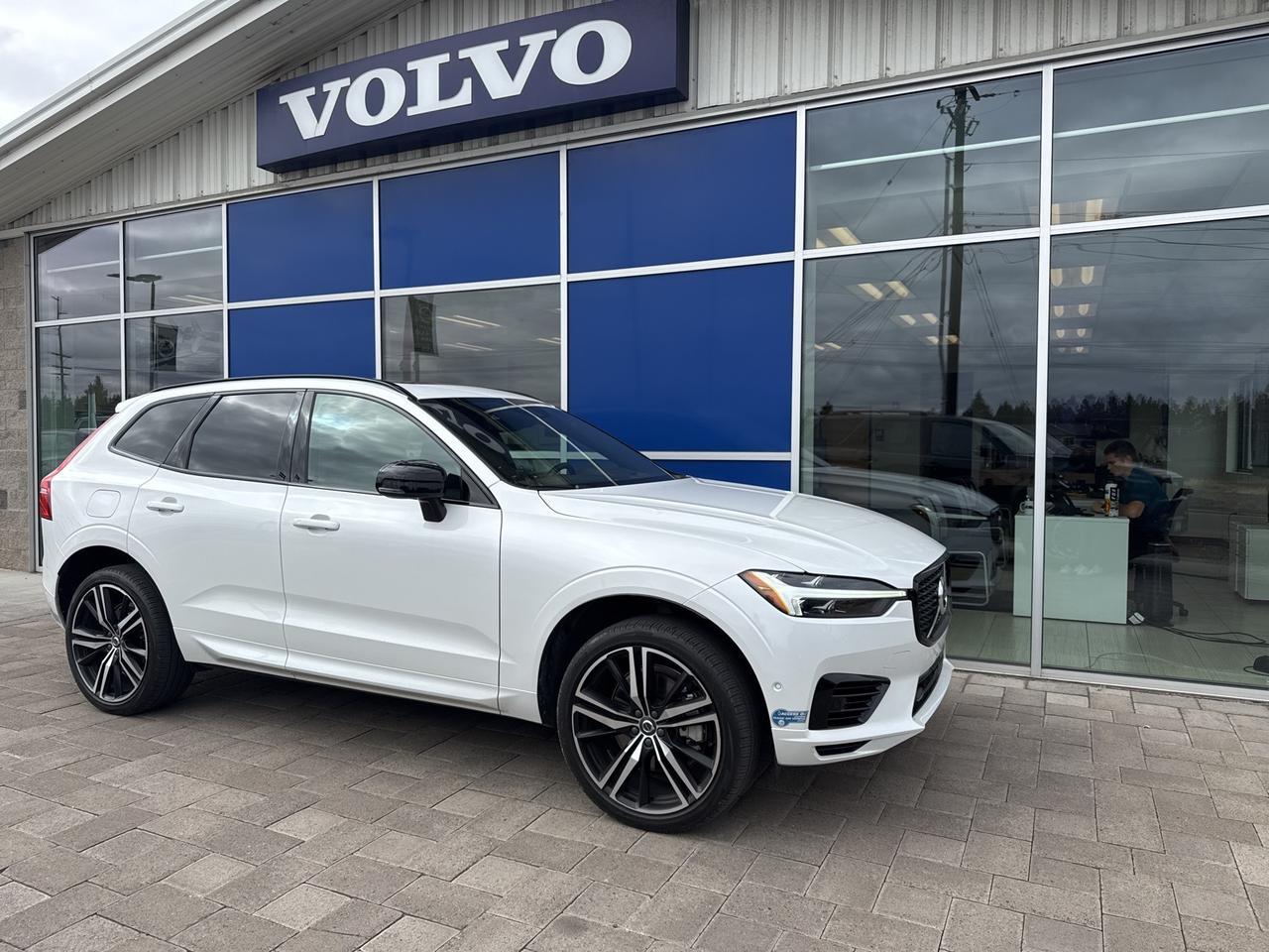 2021 Volvo XC60 Recharge Plug-In Hybrid T8 R-Design