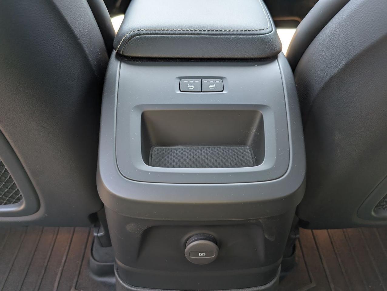 2021 Volvo XC60 Recharge T8 AWD Polestar Engineered w/Bowers & Wilkins, Pilot Assist, 360 Cam, 4 Heated Seats & Wheel Portland OR
