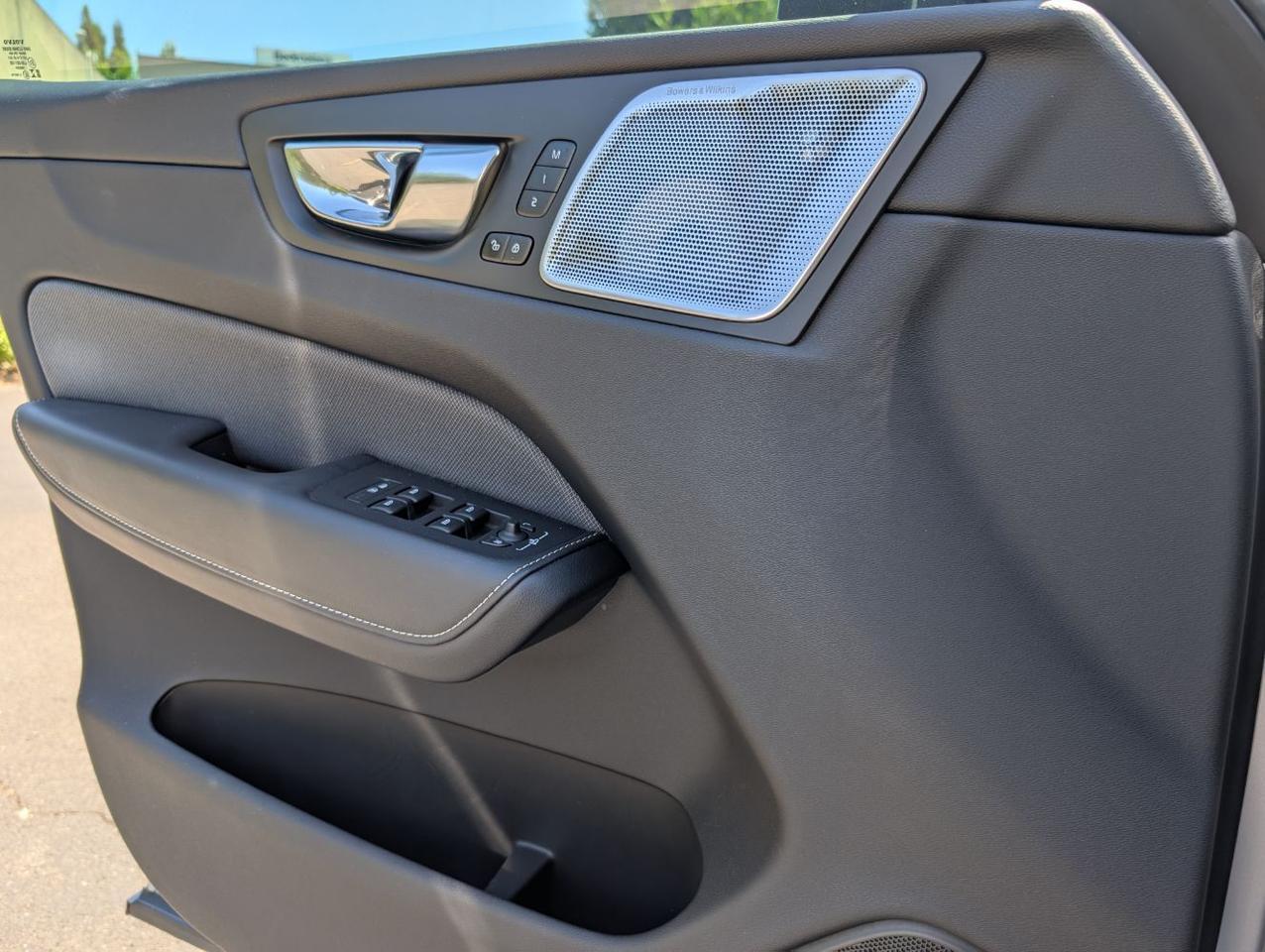 2021 Volvo XC60 Recharge T8 AWD Polestar Engineered w/Bowers & Wilkins, Pilot Assist, 360 Cam, 4 Heated Seats & Wheel Portland OR